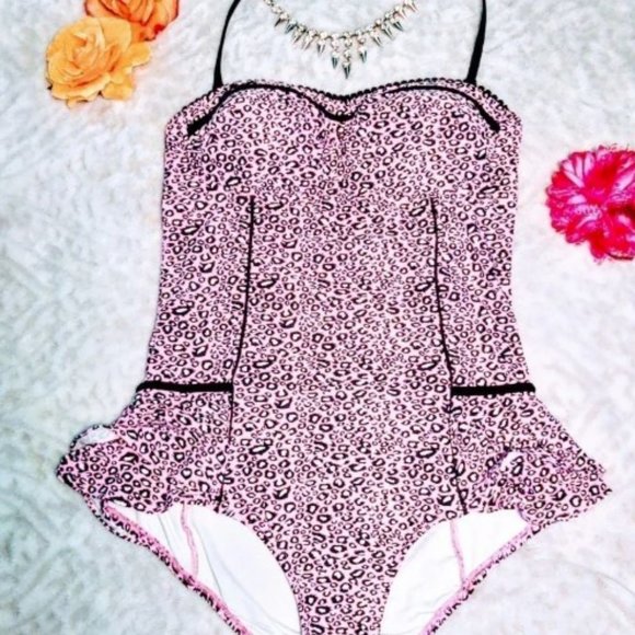 Betsey Johnson Pin Up Style Swim Suit - Picture 1 of 11